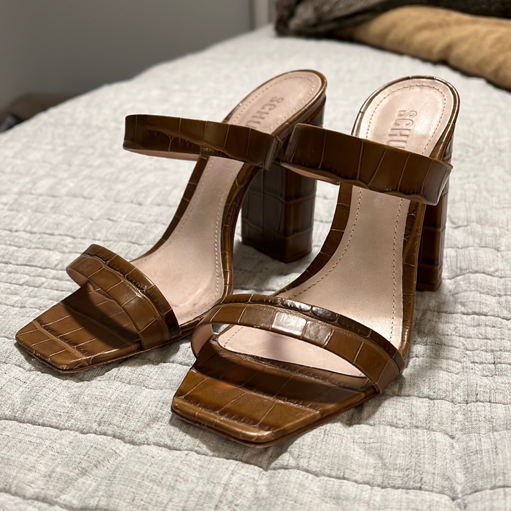 SCHUTZ; Brown Croc Heels; Size: 7.5